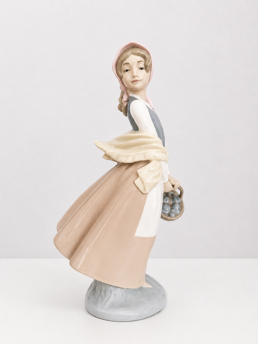 NAO Spain Porcelain Figurine